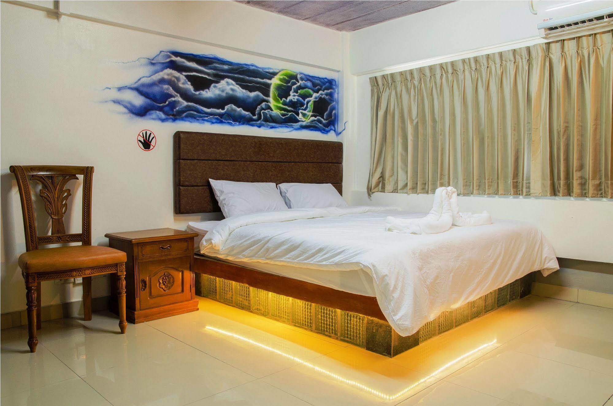 פאטאיה Khunsri Resort Art Boutique Hotel מראה חיצוני תמונה